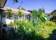 Срочная продажа дом с  земельным участком в Адлере (Сириус) Сочи г, Цветочная фото 2